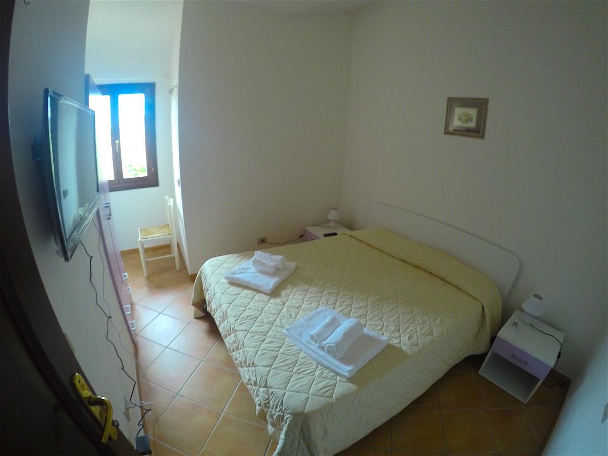 La Coccinella Al Mare Bed & Breakfast Сан Теодоро Екстериор снимка
